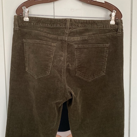 Like new Gap Perfect Boot corduroy pants - Picture 3 of 7